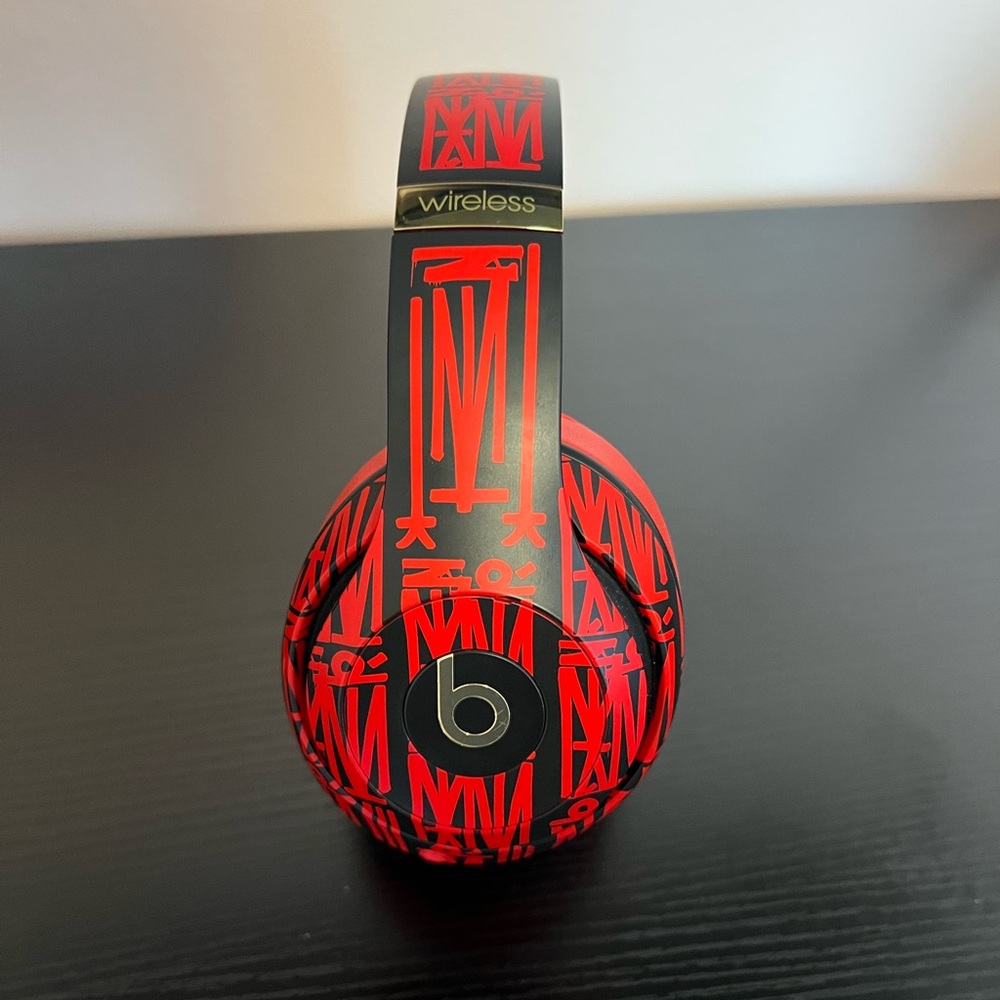 Beats Wireless Headphones - Red and Black